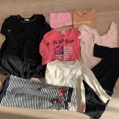女の子　服　100から120 ダンボールいっぱいの画像