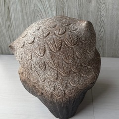 フクロウ 置物 オブジェ 信楽焼 国産品 日本製 陶器製 家具 高品質 縁起物の画像