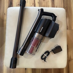 アイリスオーヤマ　コードレス掃除機　SCD-142P-Bの画像