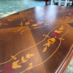 年代物の品！アンティークローテーブルの画像