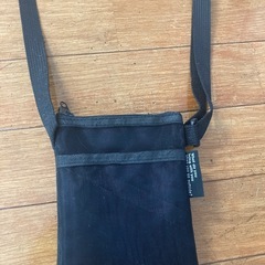 スマホショルダーバッグの画像