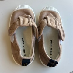 16.0  プティマイン シューズの画像
