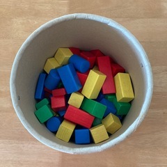 ドイツ製HEROS カラフル積み木　100ピース
の画像