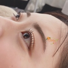 まつげパーマ、まつげエクステ、美眉ワックス脱毛モデル