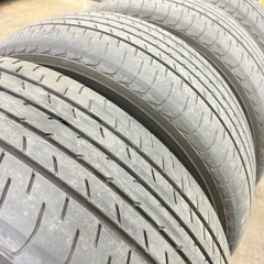 225/60R17 ヨコハマ　ブルーアース　　まだ履ける！溝あり！ひび割れなし！アルファード　ヴェルファイア　フォレスター　XVの画像