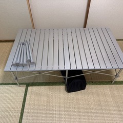 キャンプ　アルミテーブルの画像