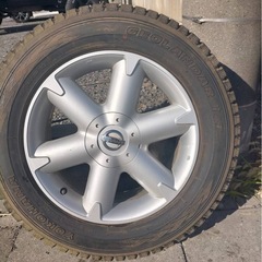 日産のトラックたいやの画像