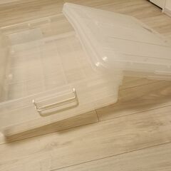 ニトリ　キャスター付きベッド下収納の画像