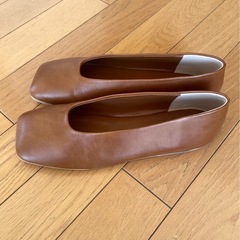 MOUSSY ブラウン スクエアトゥ フラットシューズの画像