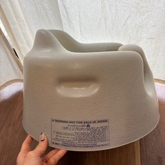 バンボ　Bumbo　グレー　ベルト付きの画像