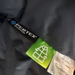 ノースフェイスマウンテンダウンジャケットの画像