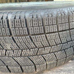 エルグランド純正ホイールスタッドレスつきの画像