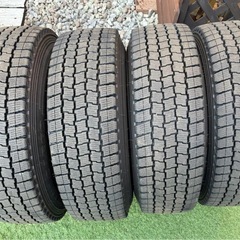 ハイエース他　ホイール付きスタッドレスタイヤ　MTS 16インチ　の画像