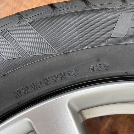日産純正ホイールVIGOROUS HP601 18インチ タイヤホイールセット