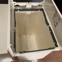 ゴミ箱の画像
