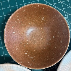 平皿と大きめの茶碗 飛びカンナ のセットの画像