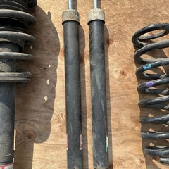 is300h 純正サスペンション 4本セットの画像