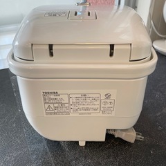 【東芝/TOSHIBA】【炊飯器/ジャー】2016年製 RC-5SJ 6ヶ月保証 クリーニング済み【管理番号10812】大の画像