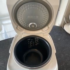 【東芝/TOSHIBA】【炊飯器/ジャー】2016年製 RC-5SJ 6ヶ月保証 クリーニング済み【管理番号10812】大の画像