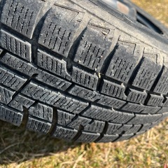 スタッドレスタイヤ４本セット　《譲渡先決定しました。閲覧ありがとうございましたm(._.)m》の画像