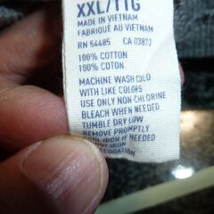 アメリカンイーグルのトレーナーの画像