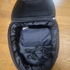 バイクのカバンの画像