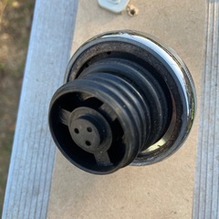 ハーレータンクキャップキー付き　ジャンクの画像