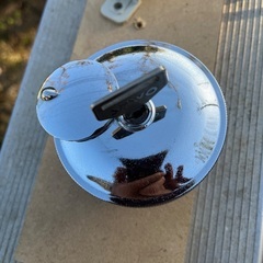 ハーレータンクキャップキー付き　ジャンクの画像