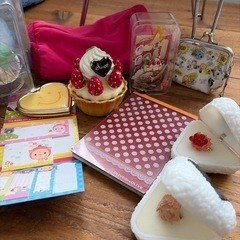 お子様向け小物、おもちゃ、メモ、タオルハンカチ等の画像