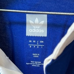 adidas originals ポロシャツの画像