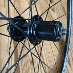 ボントレガーEMONDA4 純正フロントホイール　（クリンチャー）ロードバイク　パーツの画像