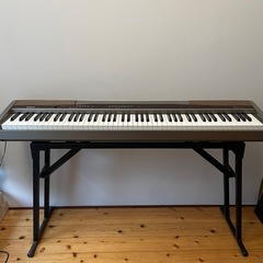 電子ピアノ