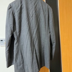 SHIPS スーツの画像