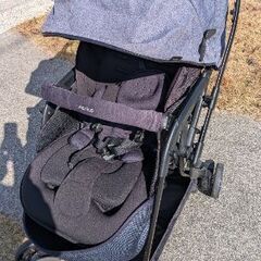 Apricaベビーカーの画像