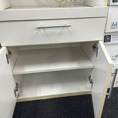 食器棚（事務所使用）の画像