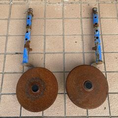 【売切御免！】785 鳥取県発 トラクター ロータリー パーツ 尾輪 セット [ 丸軸(約)40mm ] 広島 岡山 島根 兵庫 あぐり家鳥取中央店の画像