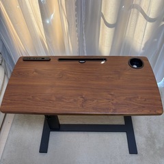【美品】昇降サイドテーブル ／コンセント＆ドリンクホルダー付きの画像