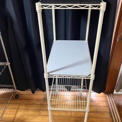 ★キャスター付きメタルラック‼️の画像