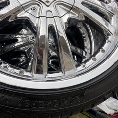 アルミホイール245/35ZR20中古タイヤ付きアルミホイールの画像
