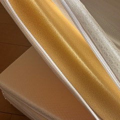 【中古品】6つ折りマットレス（ニトリ）の画像