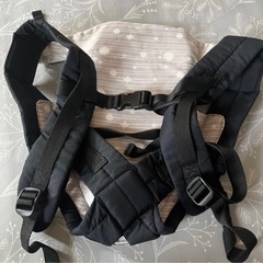 バディバディ　　アーバンファン　ワンタッチ4way 抱っこ紐の画像