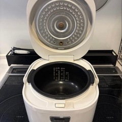 SHARP 炊飯器　3合炊きの画像