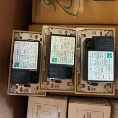 ライトコントロール6個とSwitch 12個の画像