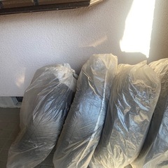 スタッドレスタイヤ 215/60 R17 ホイール　付きベンツ　配達可能❗️の画像