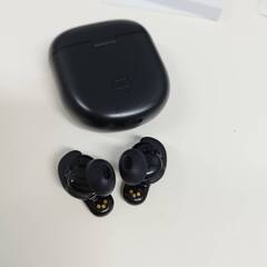 Bose QuietComfort Earbuds II ワイヤレスイヤホン/シリコンケース付き！の画像