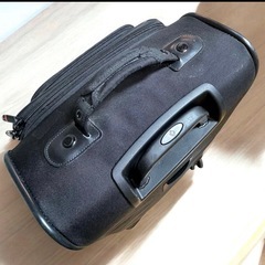 決まりました【中古】Samsonite サムソナイト 拡張ソフトキャリーバッグ 8輪キャスター　黒 ビジネス 旅行 出張　スーツケースの画像