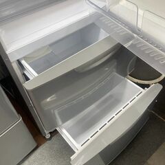 リサイクルショップどりーむ天保山店　No3380 ３ドア冷蔵庫　２７２L　AQUA　２０１４年製　動作確認OK🎵　お買い得品🎵　３か月保証付き♪の画像