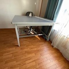 事務テーブル椅子セットの画像