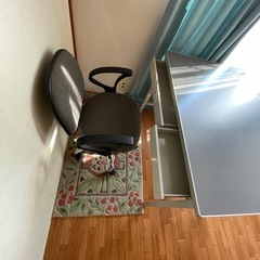 事務テーブル椅子セットの画像