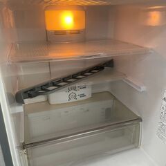 リサイクルショップどりーむ天保山店　No2792 ３ドア冷蔵庫　サンヨー　２０１０年製　２５５L　動作確認OK🎵　１ヵ月保証付きの画像